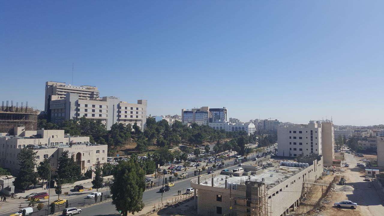 Al Khaleej Hotel Apartments Amman Exteriör bild